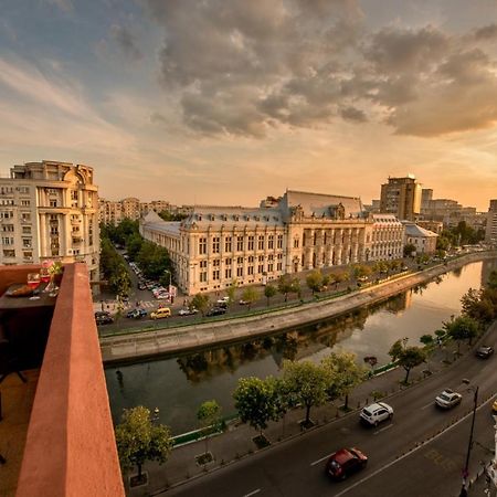 Baroque Splendor: Breathtaking Views & Design Lägenhet Bukarest Exteriör bild