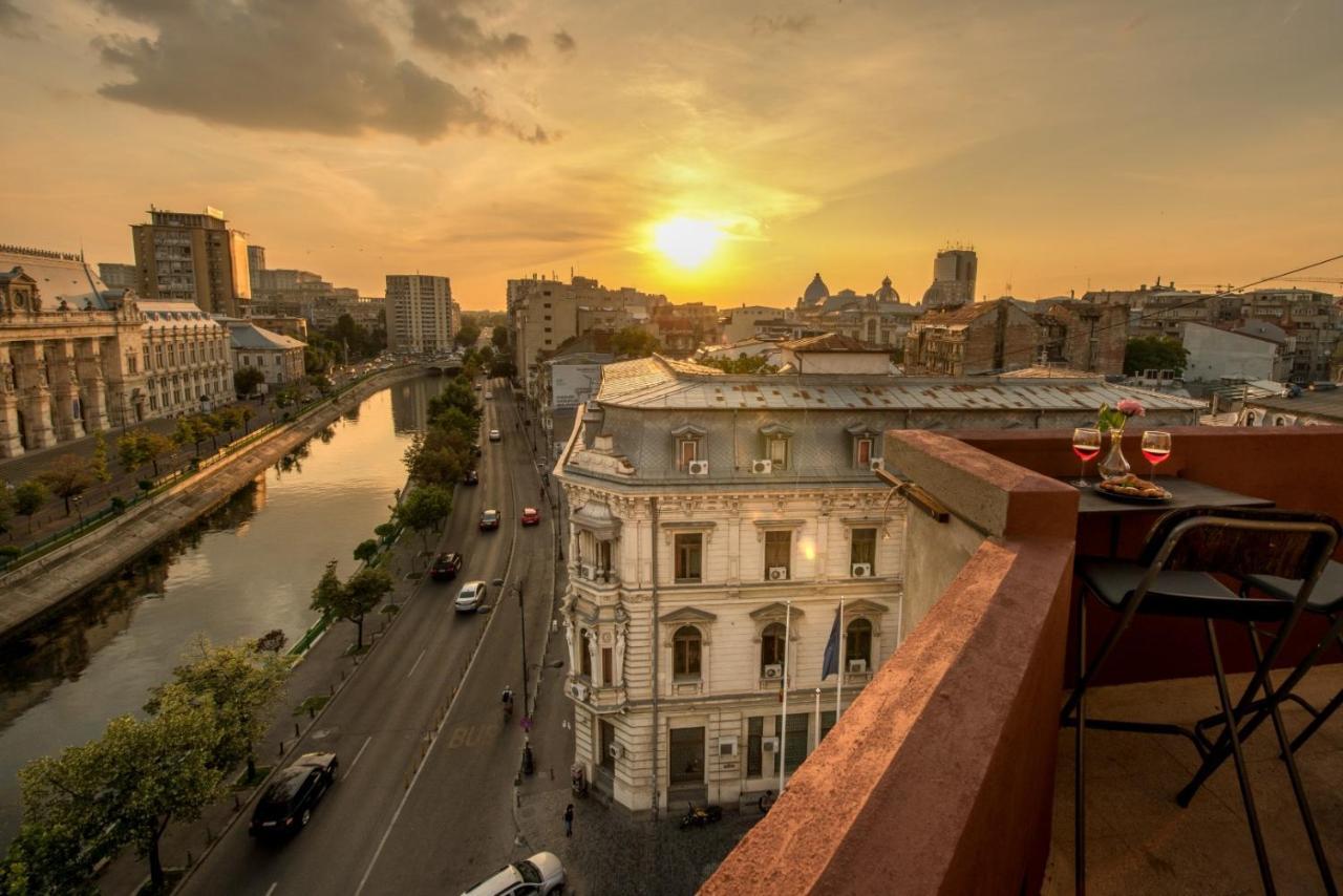 Baroque Splendor: Breathtaking Views & Design Lägenhet Bukarest Exteriör bild