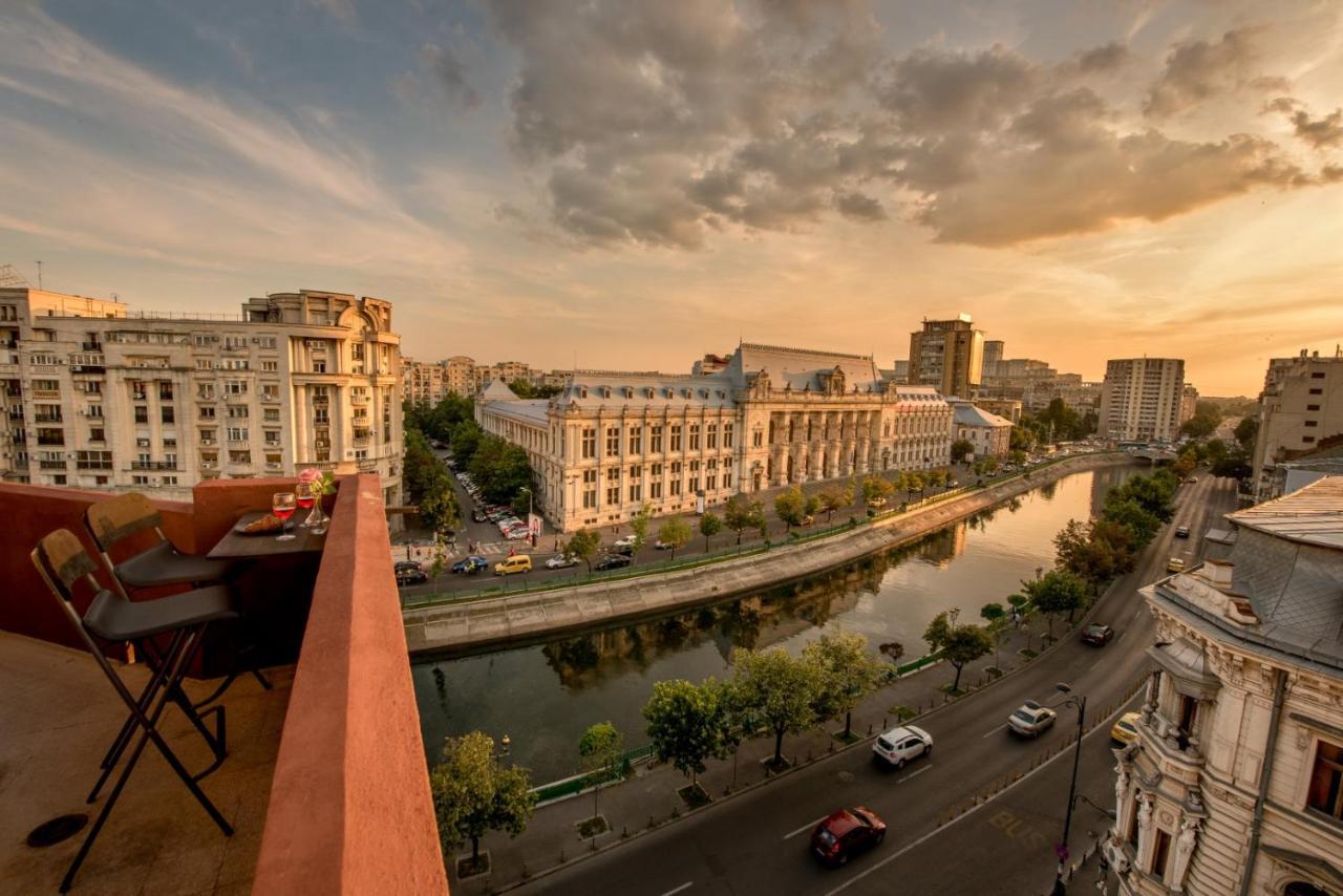 Baroque Splendor: Breathtaking Views & Design Lägenhet Bukarest Exteriör bild